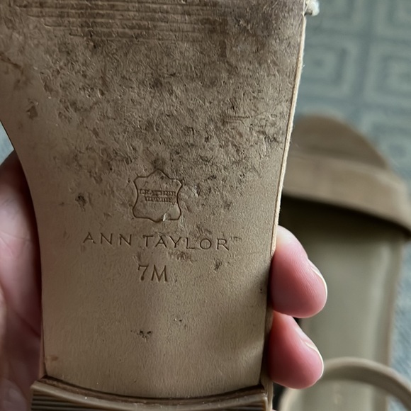 Ann Taylor suede sandals - Picture 6 of 6